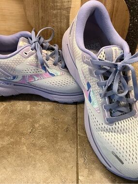 Brooks Women's Ghost Running Shoes - Lavender/Light Blue